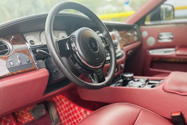 一代精品劳斯莱斯古斯特